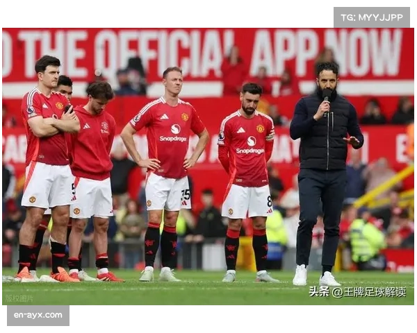 英媒称西汉姆主帅努诺冬窗谋求变革瞄准特劳雷并计划清洗多名球员